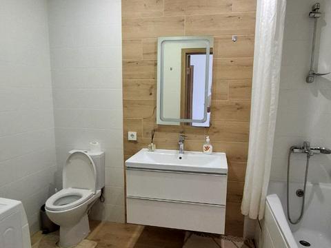 квартира по адресу Шкільна ул., 5