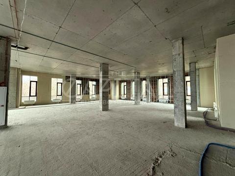 комерційна за адресою Петра Сагайдачного вул., 1