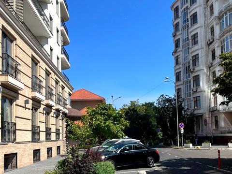 квартира по адресу Вице-адмирала Азарова ул. (Вице-адмирала Азарова), 8