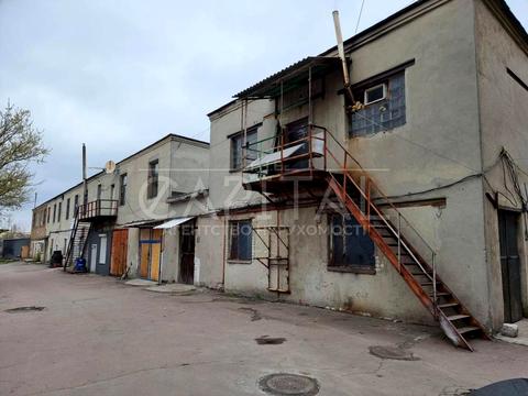 комерційна за адресою Якова Гніздовського вул. (Магнітогорська), 1