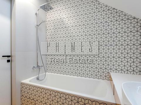 будинок за адресою Вишнева вул.