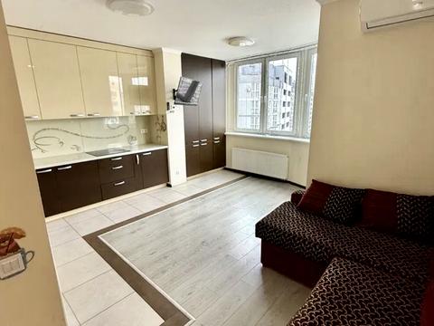 квартира за адресою Олени Пчілки вул., 8