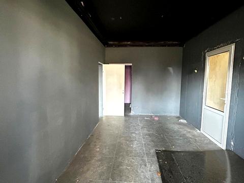 комерційна за адресою Метрологічна вул., 111