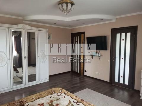 дом по адресу Добровольців вул.