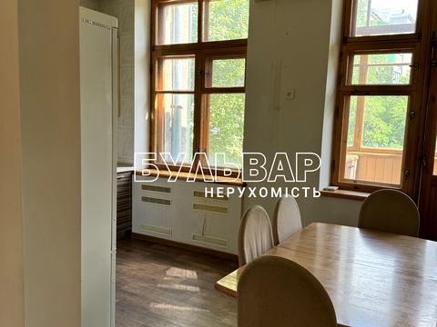 квартира за адресою Науки просп. (Леніна), 7