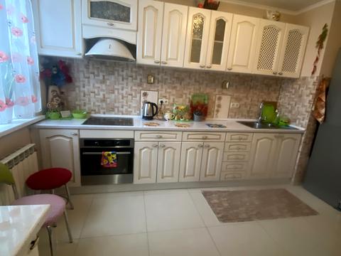 квартира за адресою Анни Ахматової вул., 30