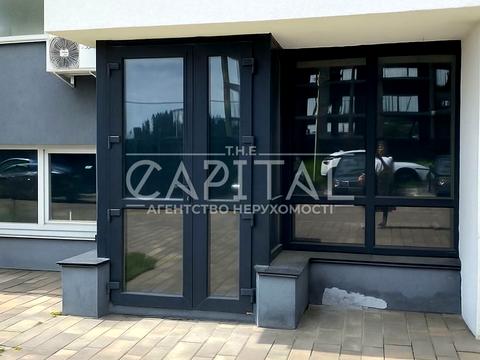 коммерческая по адресу Машинобудівників ул., 16