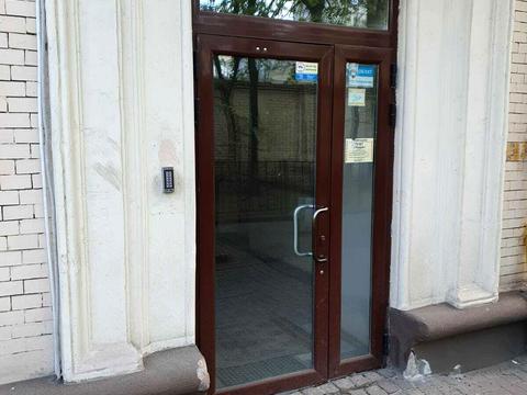 комерційна за адресою Шовковична вул., 13/2
