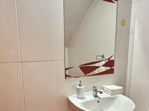 будинок за адресою Юності вул., 10