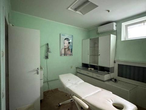 комерційна за адресою Семінарська вул., 15а