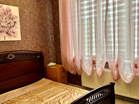 квартира за адресою Володимира Наумовича вул. (Антонова-Овсієнка), 6