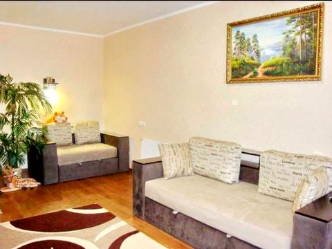 квартира за адресою Защука, 25