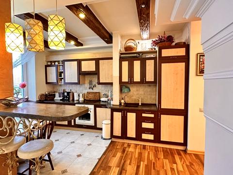 квартира за адресою Дніпровська набережна вул., 26