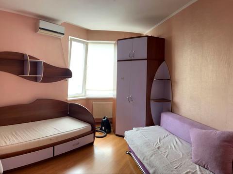 квартира за адресою Середньофонтанська вул., 19б