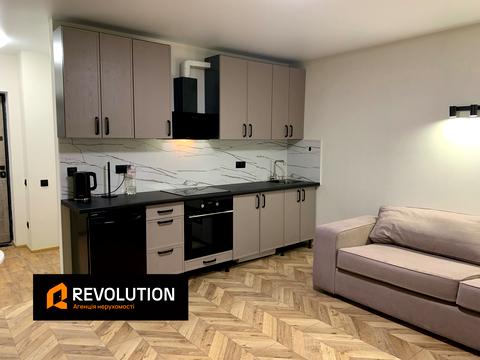 квартира за адресою Михайла Максимовича вул. (Онуфрія Трутенка), 32-Б