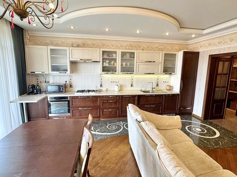 квартира за адресою Замковецька вул., 102-А