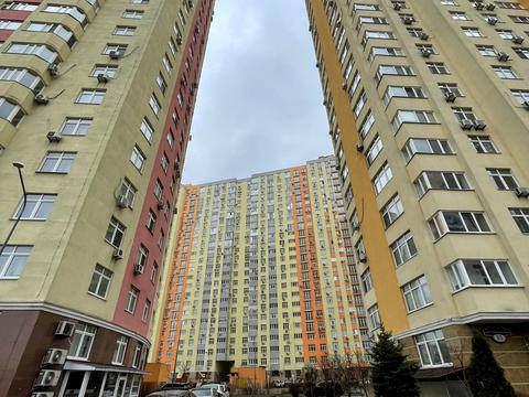 квартира за адресою Сім'ї Кульженків вул. (Петра Дегтяренка), 35