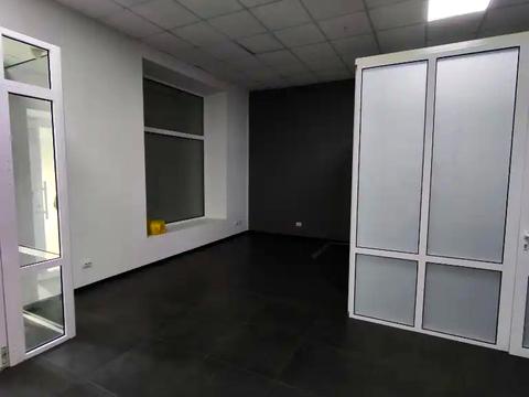 коммерческая по адресу Дмитрия Яворницкого просп. (Карла Маркса), 96