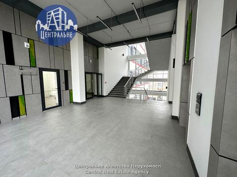 комерційна за адресою Незалежності просп., 40
