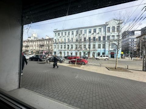 комерційна за адресою Велика Васильківська вул. (Червоноармійська), 84