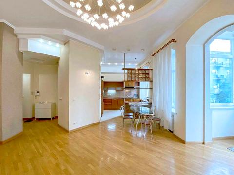 квартира за адресою Михайлівська вул., 19