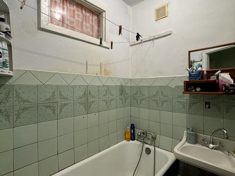 квартира по адресу Комарова ул., 9
