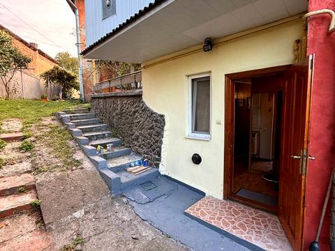 квартира за адресою Чернишевського вул., 1