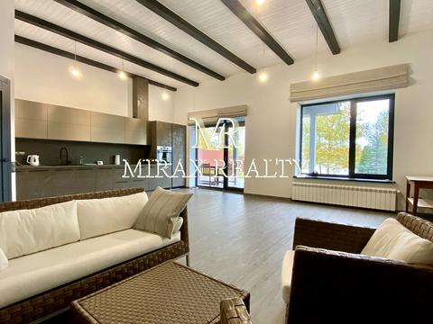 будинок за адресою Центральна вул.