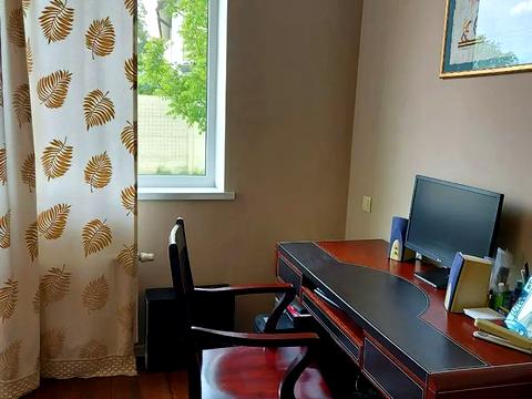 будинок за адресою с. Мархалівка, Михайла Грушевського