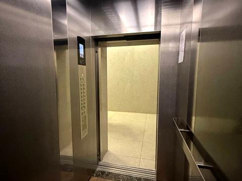 квартира за адресою Науки просп. (Гагаріна), 112