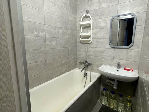квартира за адресою Амвросія Бучми бульв., 8