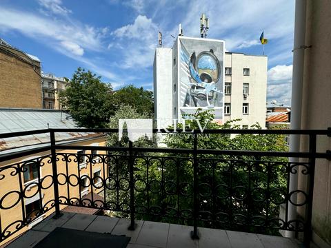 коммерческая по адресу Ярославов Вал ул., 8-Б