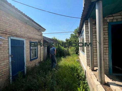 дом по адресу центральна, 23