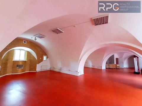 комерційна за адресою Рибальська вул., 22