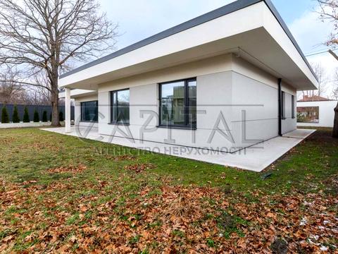 будинок за адресою Гідності вул. (Жертв Революції)