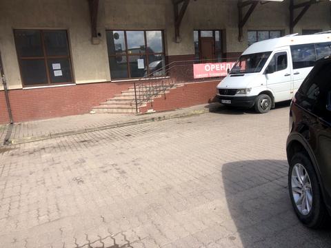 комерційна за адресою Залізнична вул., 3