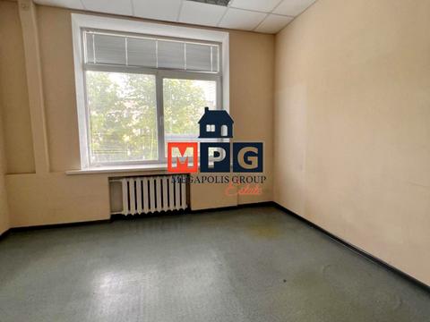 коммерческая по адресу Науки ул., 31