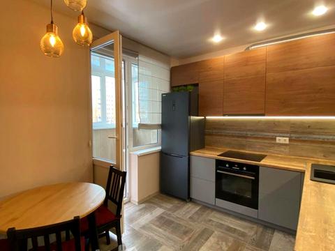 квартира за адресою Сергія Данченка, 32