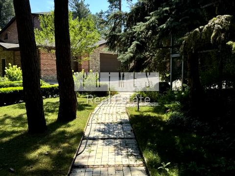 будинок за адресою Столичне шосе