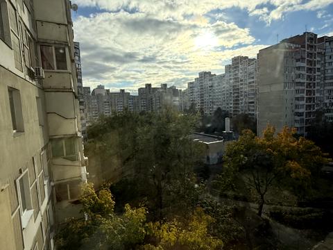 квартира за адресою Ревуцького вул., 18