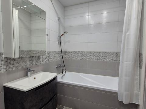 квартира по адресу Ревуцкого ул., 40-Г