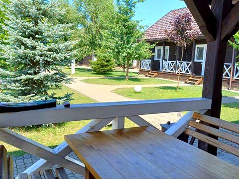 комерційна за адресою Незалежності вул., 8