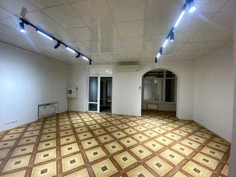 коммерческая по адресу Драгоманова ул., 1-А