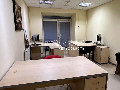 комерційна за адресою Соборності України вул., 238а