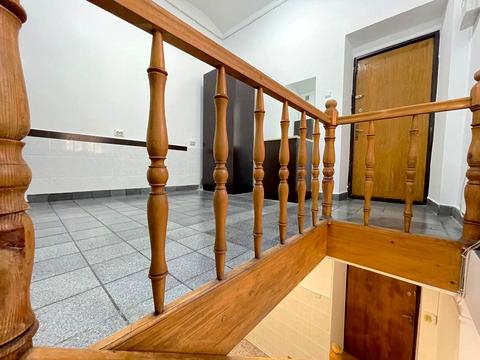 коммерческая по адресу Грушевского ул., 13