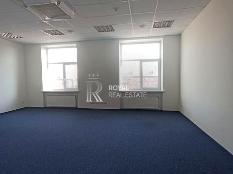 коммерческая по адресу Киев, Николая Михновского бульв. (Дружбы Народов), 19