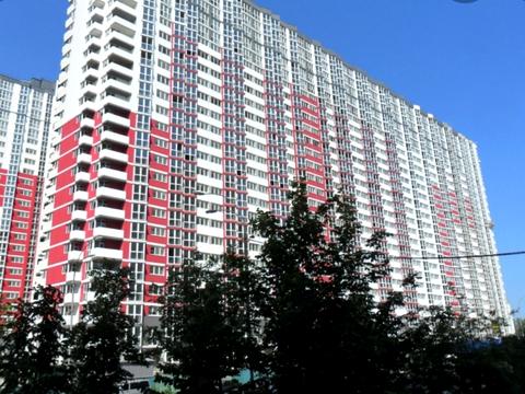 квартира по адресу Драгоманова ул., 2