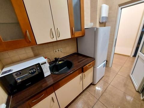 комерційна за адресою Інститутська вул., 19-А