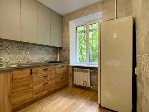 квартира за адресою Вавилових вул., 18