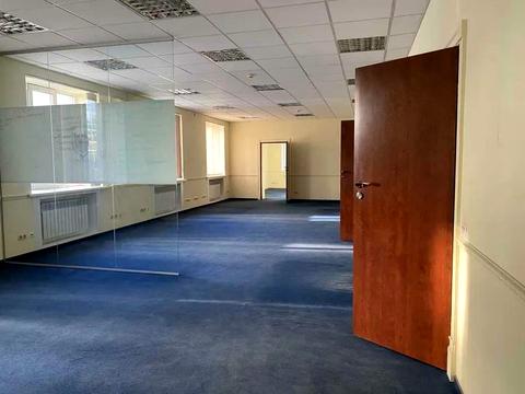 комерційна за адресою Лесі Українки бульв., 6